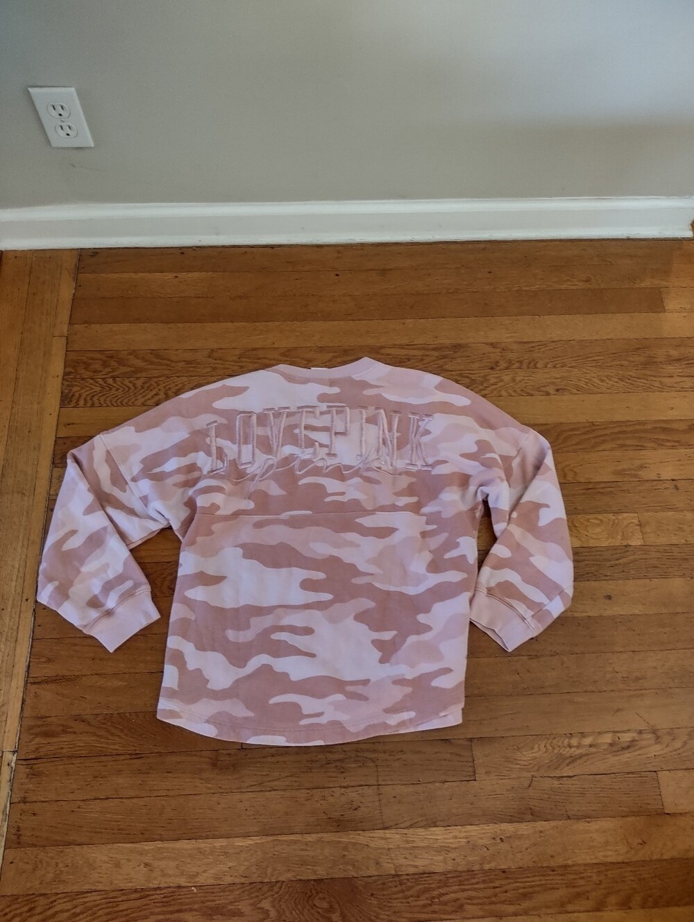 victoria's secret PINK pink camo double side embroidered pullover crew neck med